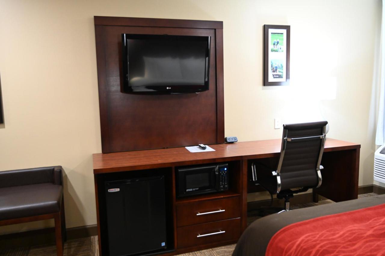 Giles Hotel Inn And Suites Pulaski Dış mekan fotoğraf