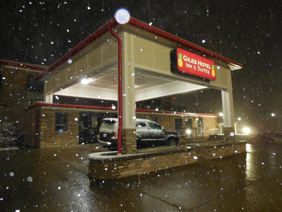 Giles Hotel Inn And Suites Pulaski Dış mekan fotoğraf