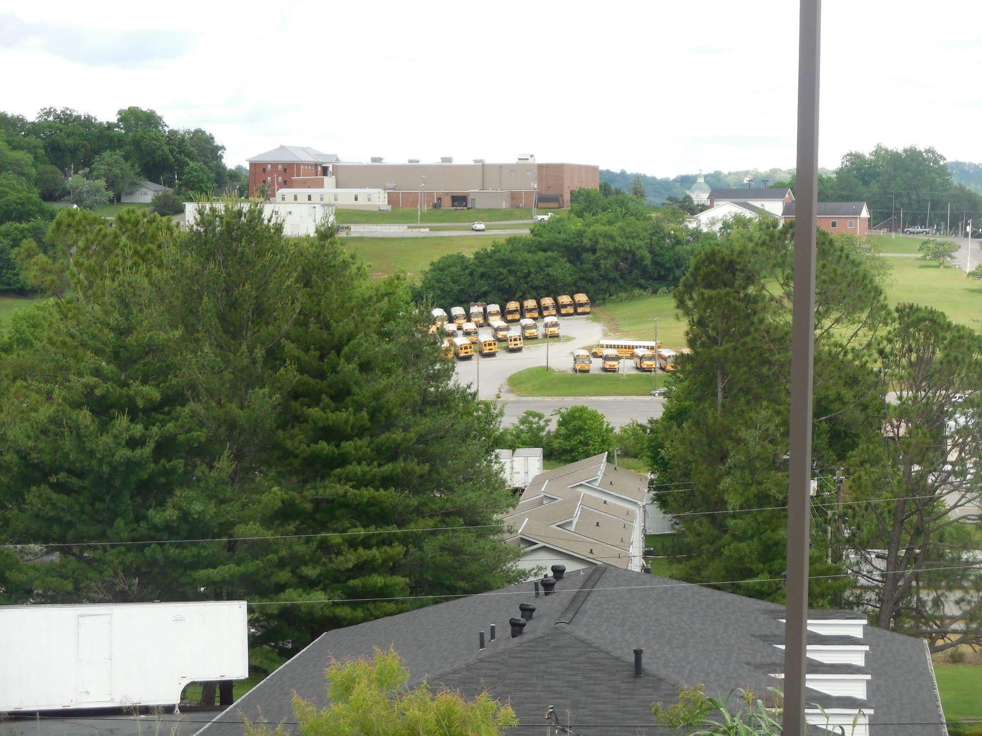 Giles Hotel Inn And Suites Pulaski Dış mekan fotoğraf