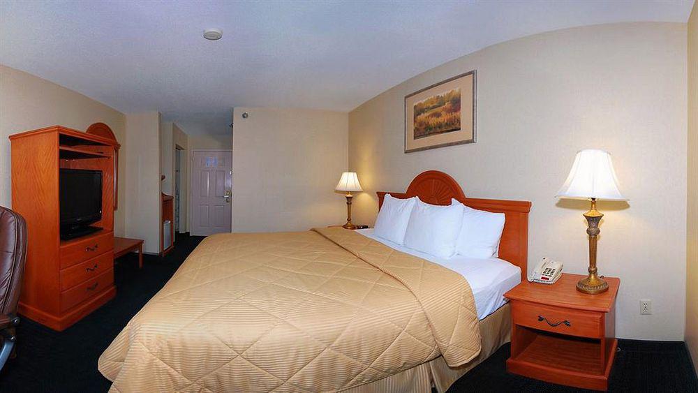 Giles Hotel Inn And Suites Pulaski Dış mekan fotoğraf